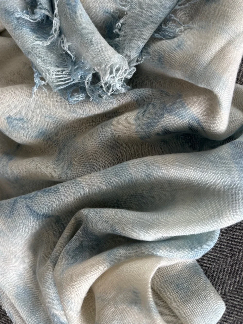 JCREW, LIGHT COLORED LINEN SCARF WITH SUBTLE AND LIGHT INDIGO PRINTED ON IT